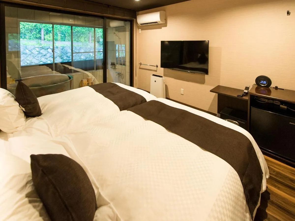 Livemax Resort Hakone Sengokuhara 3*,  Japan